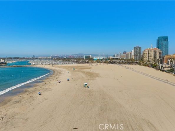 21 7th Place 510, Long Beach CA 90802