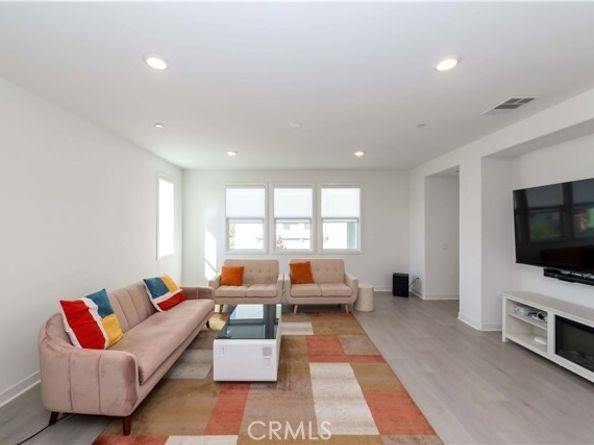 457 Palermo, Lake Forest (el Toro) CA 92630