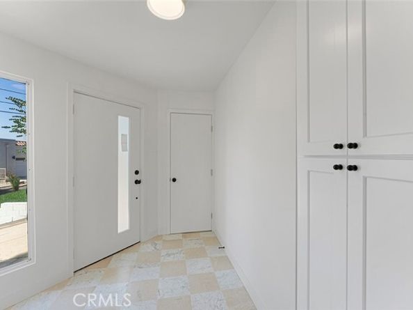 981 Nordica Drive, Los Angeles CA 90065