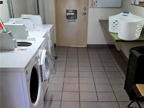 1140 E Ocean 109, Long Beach CA 90802