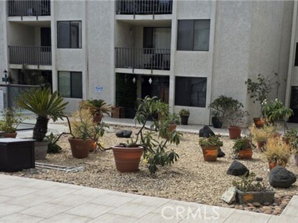 1140 E Ocean 109, Long Beach CA 90802