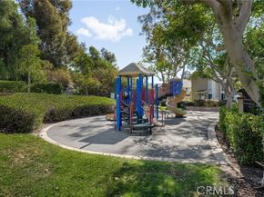 26426 Fox Glen 14, Lake Forest (el Toro) CA 92630
