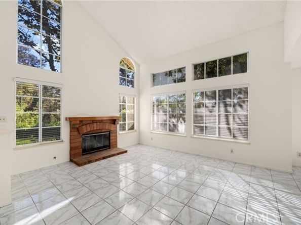26426 Fox Glen 14, Lake Forest (el Toro) CA 92630