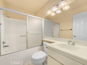 26426 Fox Glen 14, Lake Forest (el Toro) CA 92630