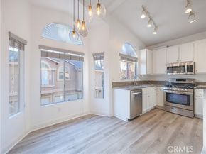 19431 Rue De Valore 37A, Lake Forest (el Toro) CA 92610