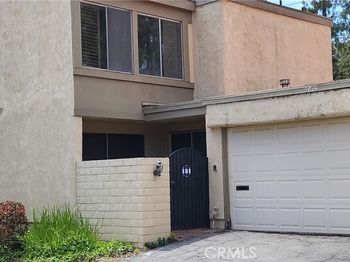 5624 E Vista Del Valle