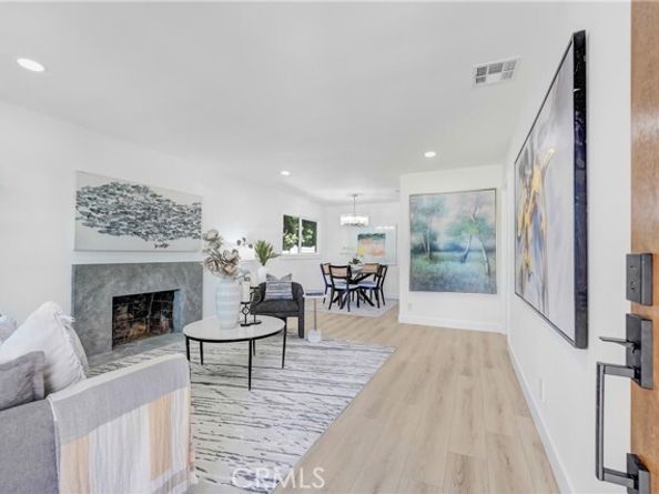 20919 Costanso Street, Woodland Hills (los Angeles) CA 91364