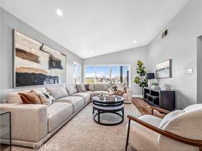 7313 S Earldom Avenue, Playa Del Rey (los Angeles) CA 90293