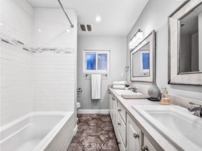 7313 S Earldom Avenue, Playa Del Rey (los Angeles) CA 90293