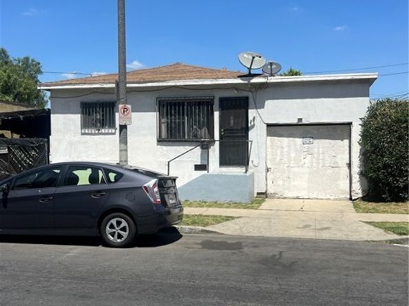 107 E 67th, Los Angeles CA 90003