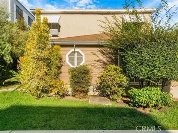 110 S Kings Rd, Los Angeles CA 90048
