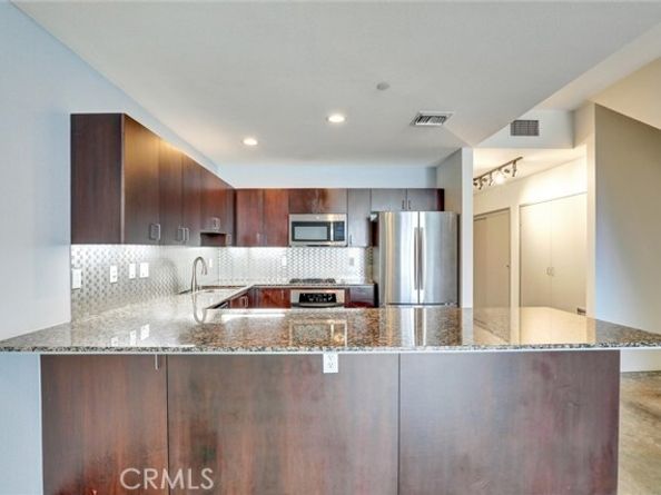 285 W 6th Street 327, San Pedro (los Angeles) CA 90731