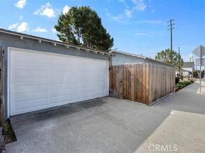 1566 N Neptune, Wilmington (los Angeles) CA 90744