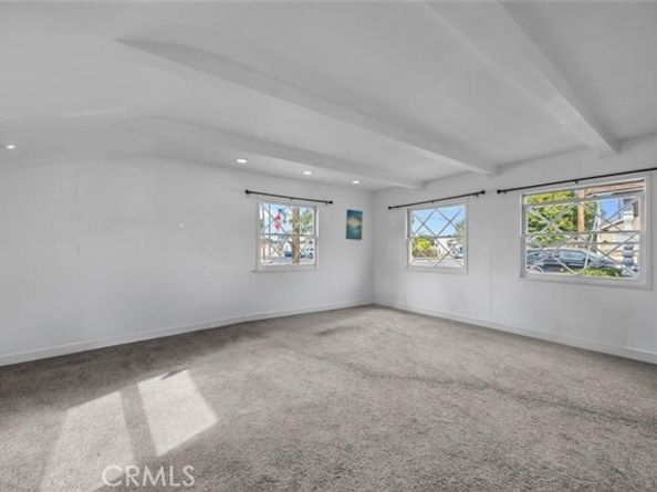 1566 N Neptune, Wilmington (los Angeles) CA 90744