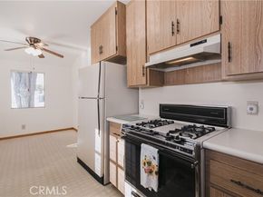 6900 Aura Avenue, Reseda (los Angeles) CA 91335