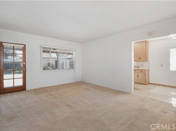 6900 Aura Avenue, Reseda (los Angeles) CA 91335