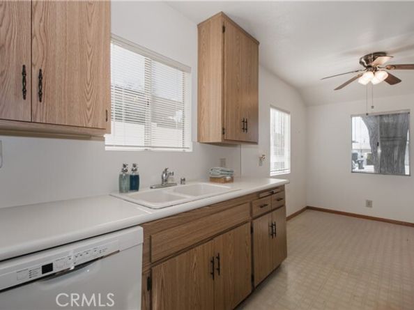 6900 Aura Avenue, Reseda (los Angeles) CA 91335