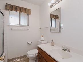 6900 Aura Avenue, Reseda (los Angeles) CA 91335