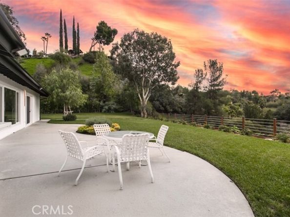 19291 Berclair Lane, Tarzana (los Angeles) CA 91356