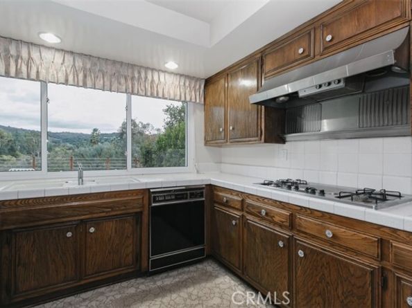 19291 Berclair Lane, Tarzana (los Angeles) CA 91356