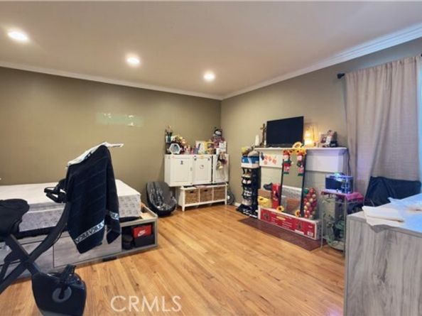 14388 Beaver Street, Sylmar (los Angeles) CA 91342