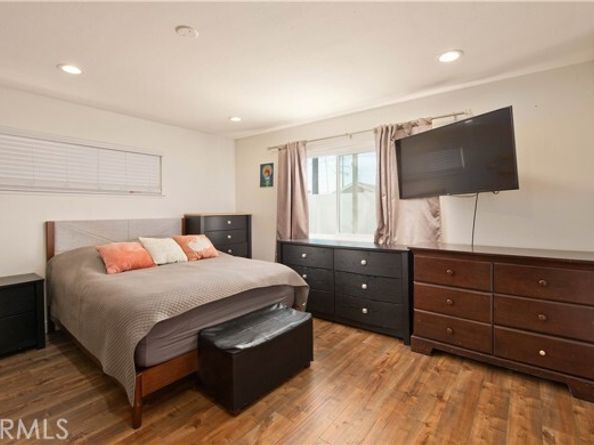 16420 Flanders Street, Granada Hills (los Angeles) CA 91344