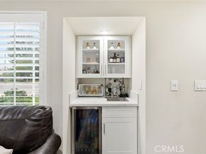 10220 Zelzah 4, Northridge (los Angeles) CA 91325