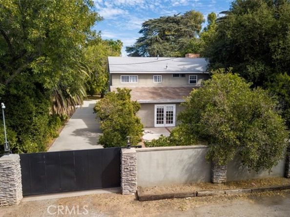 5828 Calvin, Tarzana (los Angeles) CA 91356