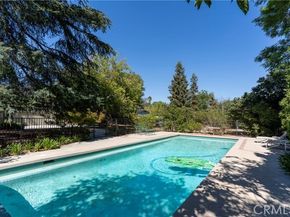5828 Calvin, Tarzana (los Angeles) CA 91356