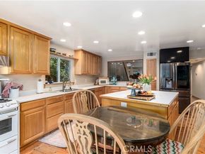 5828 Calvin, Tarzana (los Angeles) CA 91356