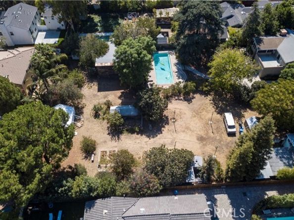 5828 Calvin, Tarzana (los Angeles) CA 91356
