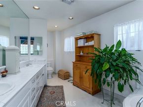 5828 Calvin, Tarzana (los Angeles) CA 91356
