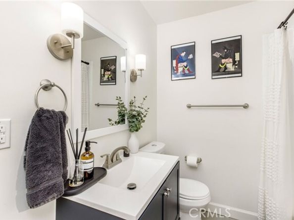 16020 Celtic Street, Granada Hills (los Angeles) CA 91344