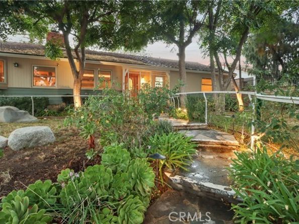 11129 White Oak, Granada Hills (los Angeles) CA 91344