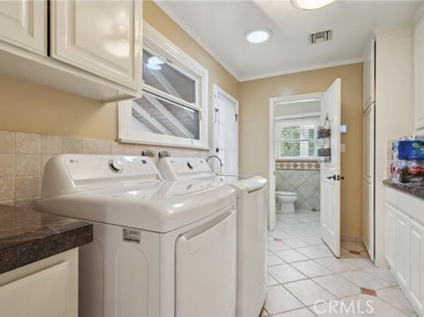 11129 White Oak, Granada Hills (los Angeles) CA 91344