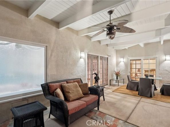 11129 White Oak, Granada Hills (los Angeles) CA 91344