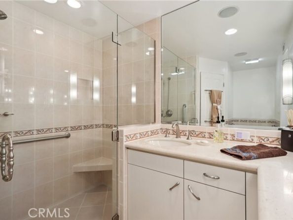 11129 White Oak, Granada Hills (los Angeles) CA 91344