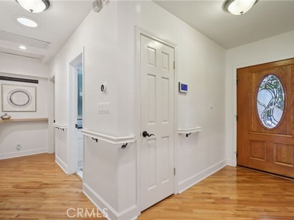 11129 White Oak, Granada Hills (los Angeles) CA 91344