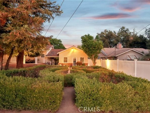 11129 White Oak, Granada Hills (los Angeles) CA 91344