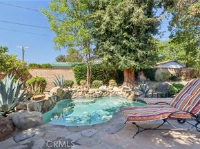 11129 White Oak, Granada Hills (los Angeles) CA 91344