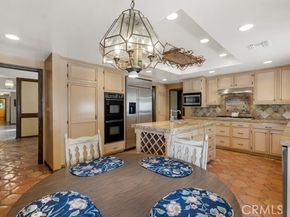 22511 Ballinger Street, Chatsworth (los Angeles) CA 91311
