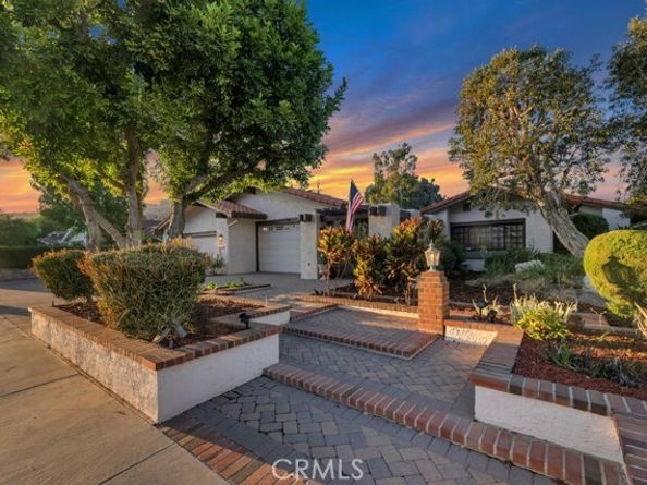 22511 Ballinger Street, Chatsworth (los Angeles) CA 91311