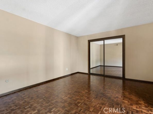 22511 Ballinger Street, Chatsworth (los Angeles) CA 91311