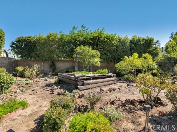 22511 Ballinger Street, Chatsworth (los Angeles) CA 91311