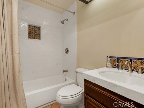 22511 Ballinger Street, Chatsworth (los Angeles) CA 91311