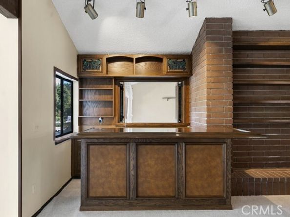 22511 Ballinger Street, Chatsworth (los Angeles) CA 91311