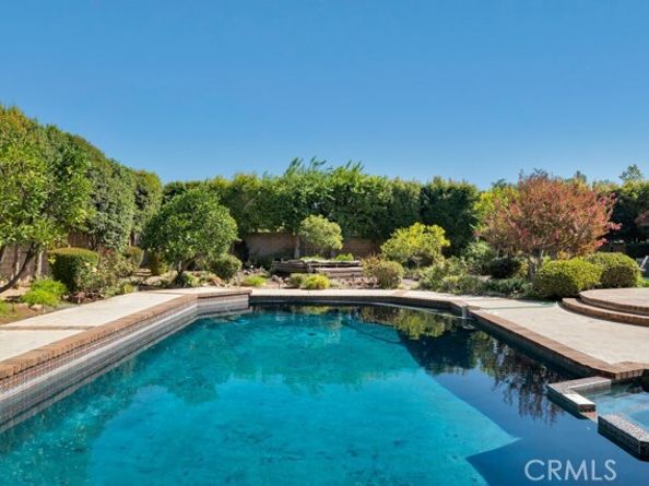 22511 Ballinger Street, Chatsworth (los Angeles) CA 91311