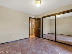 22511 Ballinger Street, Chatsworth (los Angeles) CA 91311