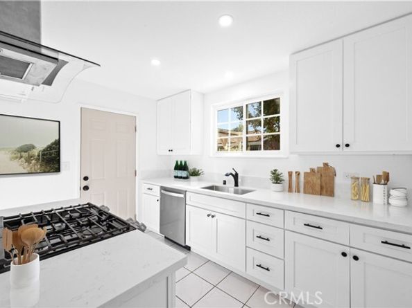12031 Pierce Street, Sylmar (los Angeles) CA 91342