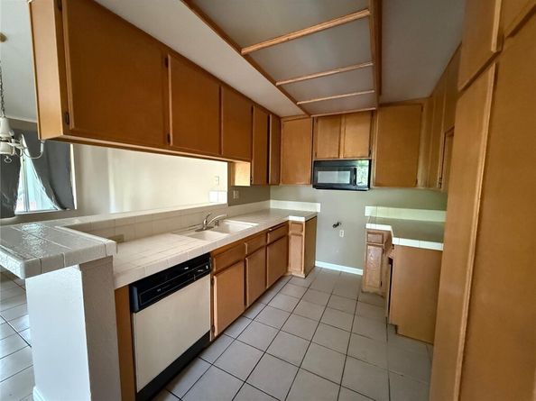 13144 Bromont Avenue 42, Sylmar (los Angeles) CA 91342